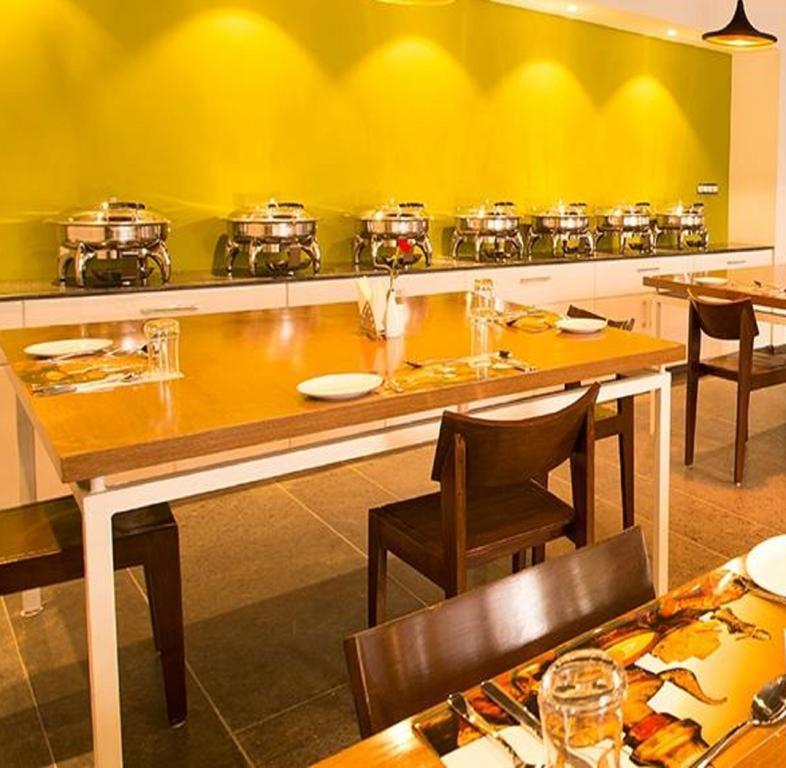 Vinaya Royal Inn Kammasandra Екстер'єр фото